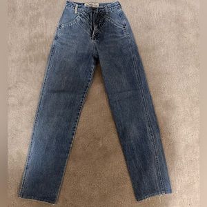 90s vintage no butt pocket jeans